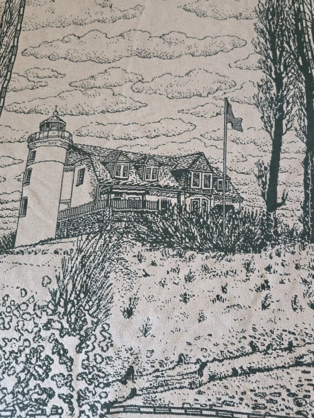 Jacquard Woven 100% Cotton Throw Blanket Fringed Lighthouse Rural Green White